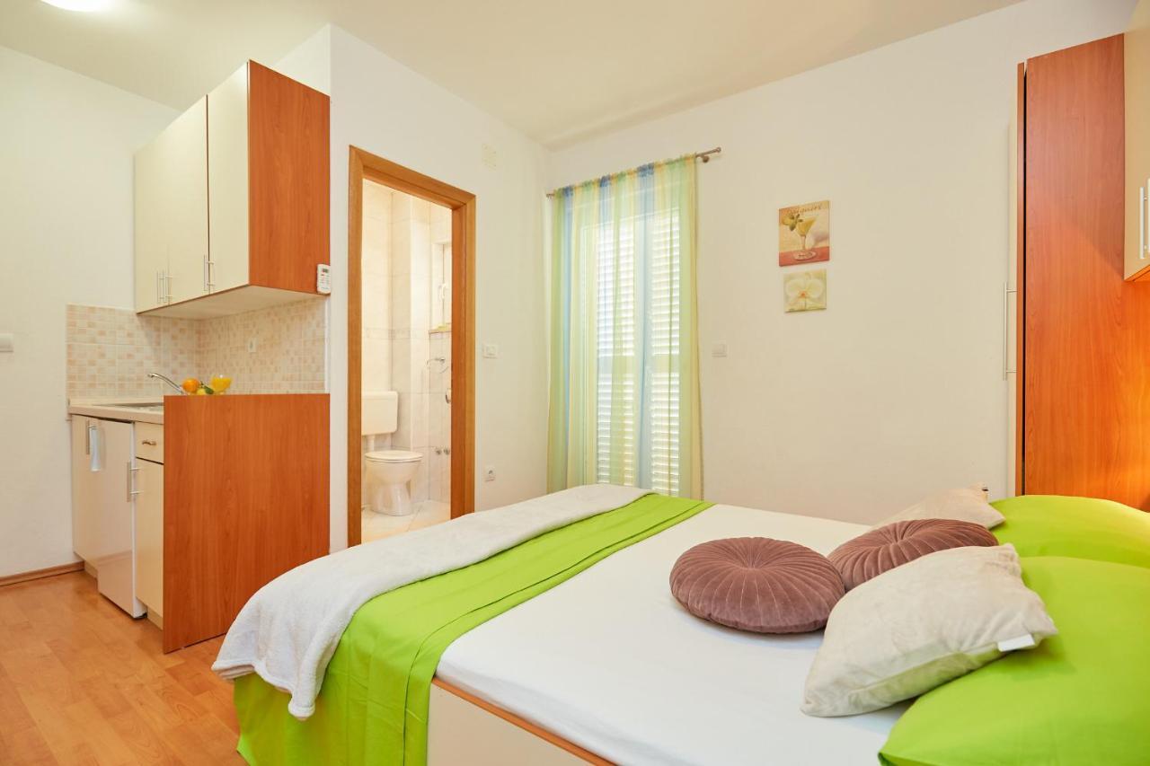 Apartments Zelic Tucepi Tučepi Quarto foto