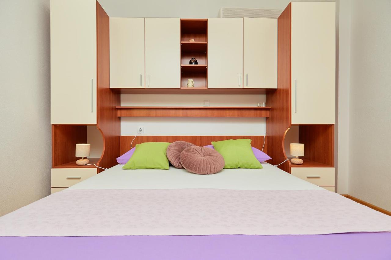 Apartments Zelic Tucepi Tučepi Quarto foto